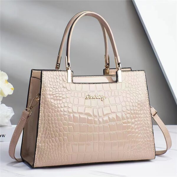 Crocodile Pattern Middle-aged Women's Shoulder Handbag - Image 5