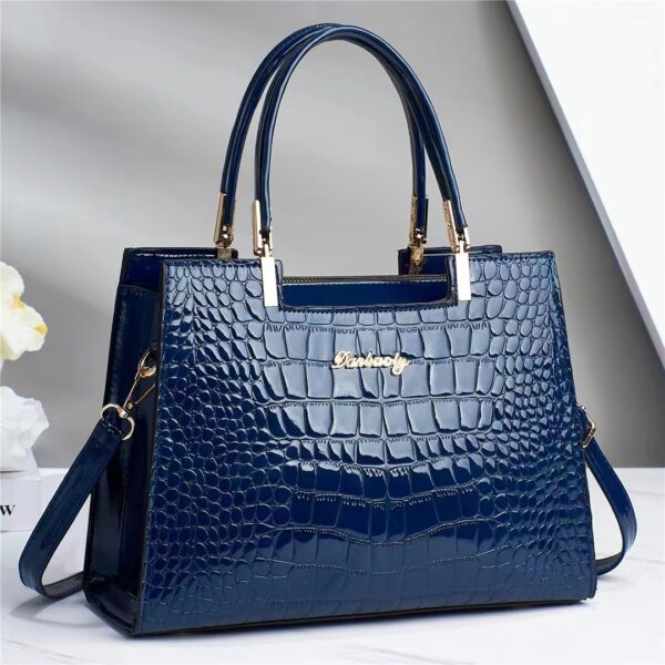 Crocodile Pattern Middle-aged Women's Shoulder Handbag - Image 2